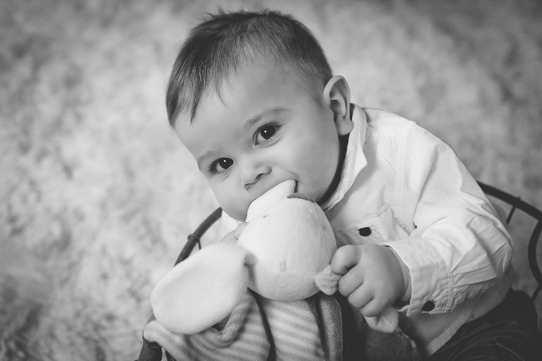 Séance Photo Bébé Assis en Studio à Caen (Calvados) 