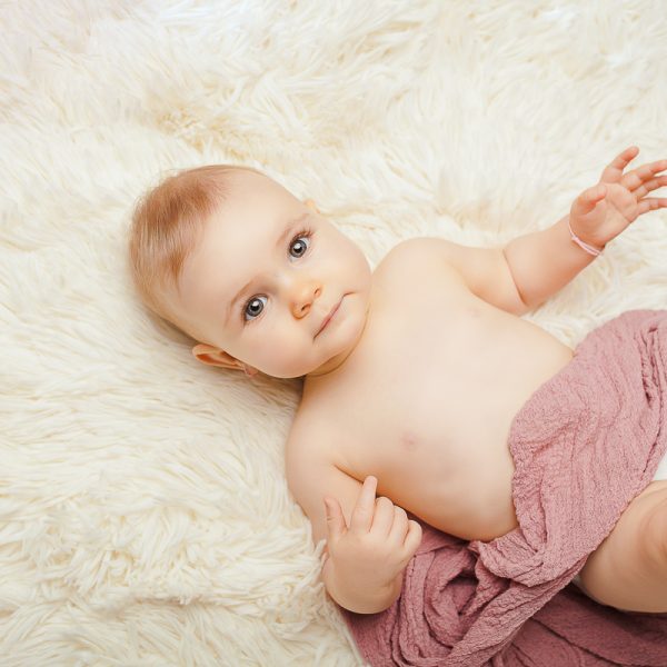 Seance Photo Bebe Assis En Studio A Caen Calvados