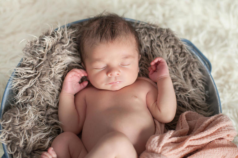 photo bébé falaise